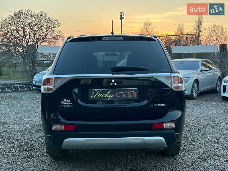 Внедорожник / Кроссовер Mitsubishi Outlander 2014 в Одессе
