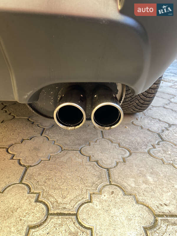 Внедорожник / Кроссовер Mitsubishi Outlander 2010 в Владимире