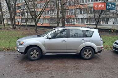 Внедорожник / Кроссовер Mitsubishi Outlander 2011 в Киеве