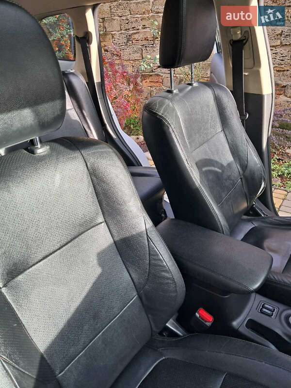 Внедорожник / Кроссовер Mitsubishi Outlander 2012 в Одессе