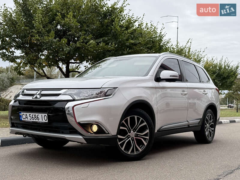Mitsubishi Outlander 2015