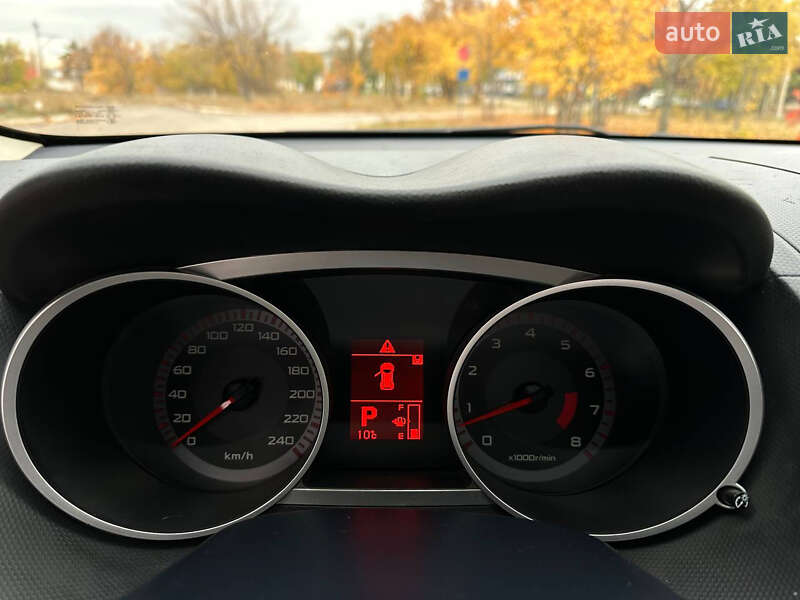 Позашляховик / Кросовер Mitsubishi Outlander 2008 в Дніпрі