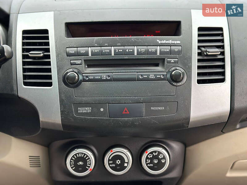 Позашляховик / Кросовер Mitsubishi Outlander 2008 в Дніпрі