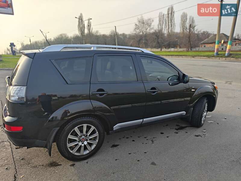 Внедорожник / Кроссовер Mitsubishi Outlander 2007 в Харькове