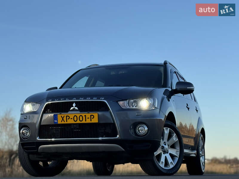 Mitsubishi Outlander 2012