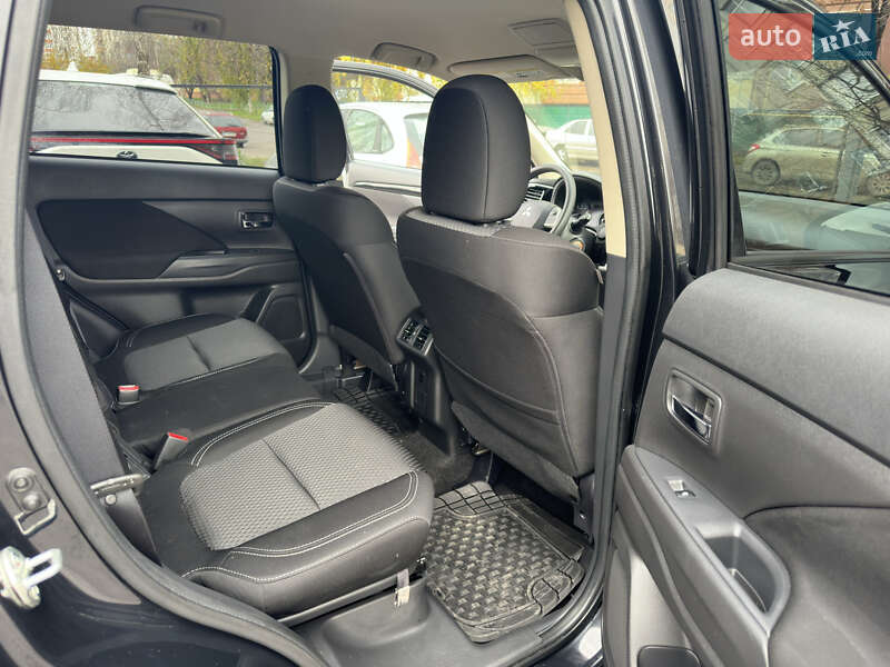 Позашляховик / Кросовер Mitsubishi Outlander 2020 в Білій Церкві