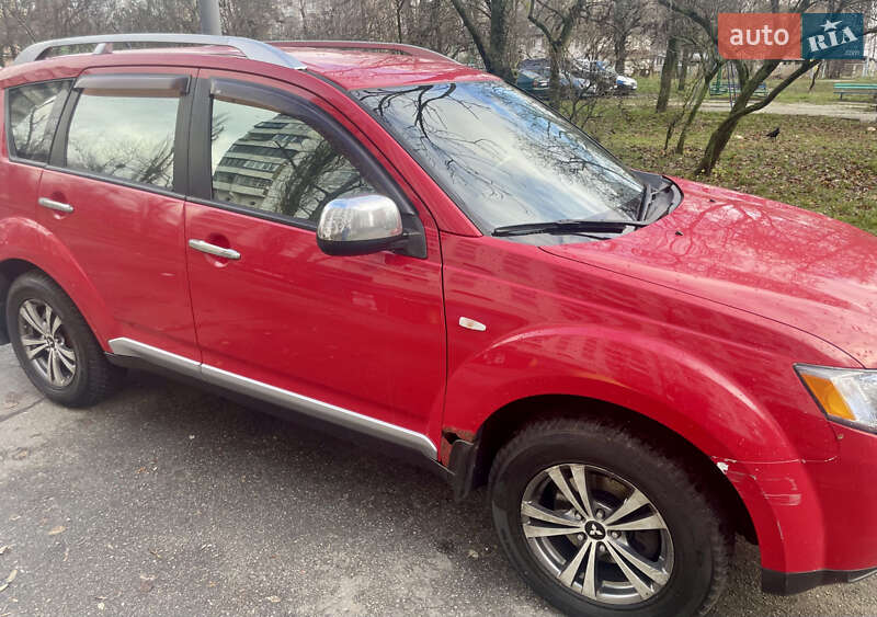 Внедорожник / Кроссовер Mitsubishi Outlander 2008 в Киеве