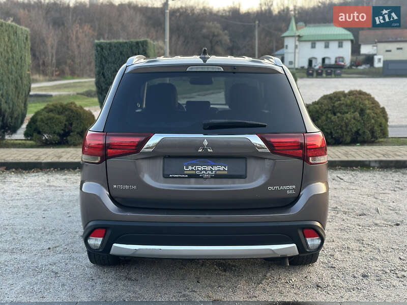 Позашляховик / Кросовер Mitsubishi Outlander 2017 в Дніпрі фото 10 Позашляховик / Кросовер Mitsubishi Outlander 2017 в Дніпрі