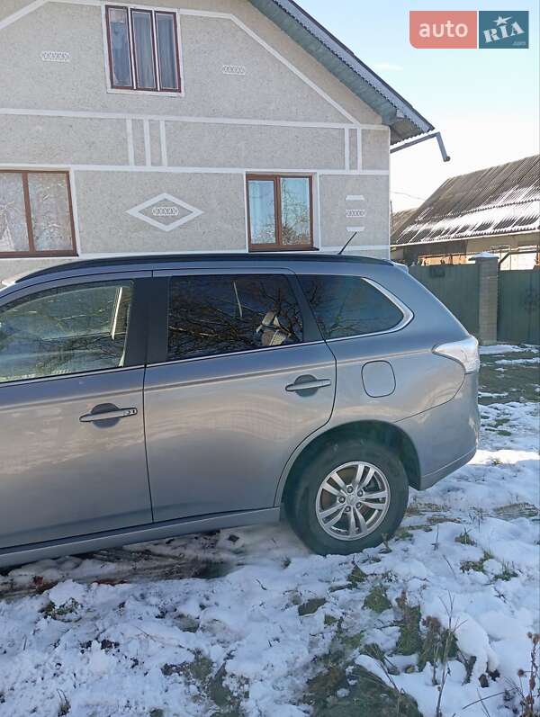 Позашляховик / Кросовер Mitsubishi Outlander 2014 в Богородчанах