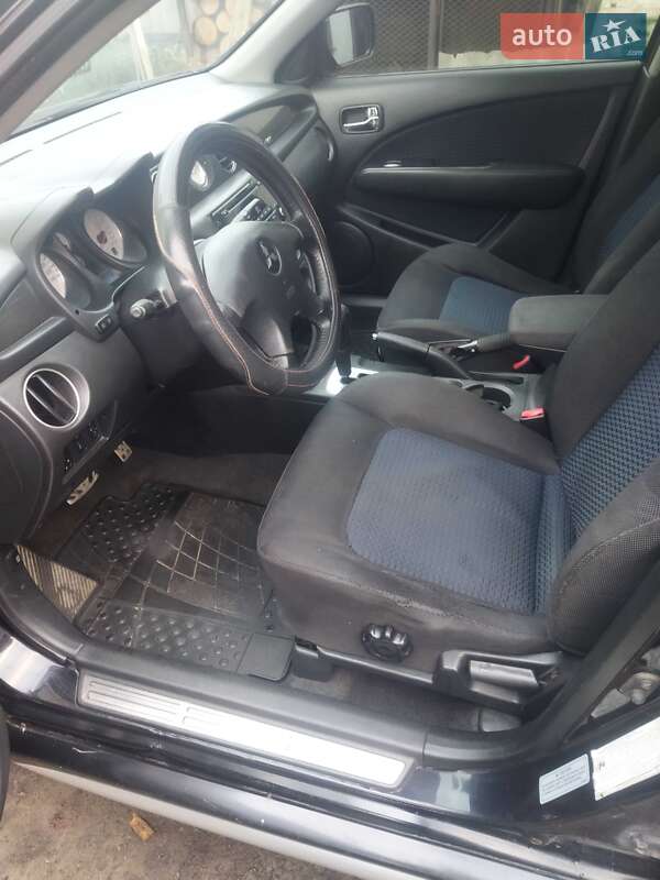 Внедорожник / Кроссовер Mitsubishi Outlander 2006 в Звенигородке