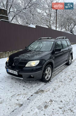 Внедорожник / Кроссовер Mitsubishi Outlander 2006 в Львове