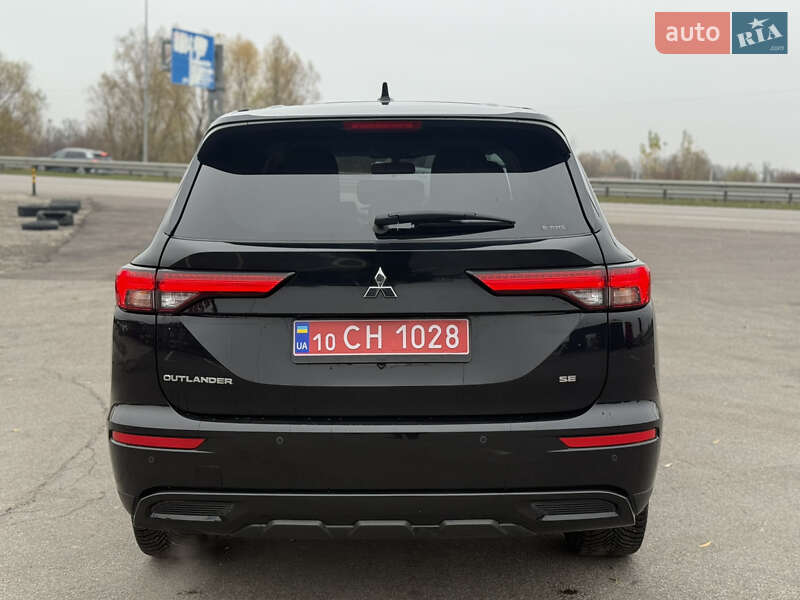 Внедорожник / Кроссовер Mitsubishi Outlander 2022 в Киеве