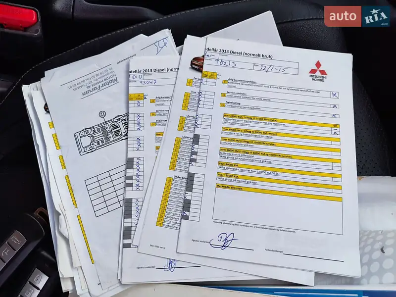 Внедорожник / Кроссовер Mitsubishi Outlander 2013 в Львове документ