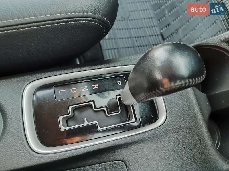 Внедорожник / Кроссовер Mitsubishi Outlander 2013 в Львове