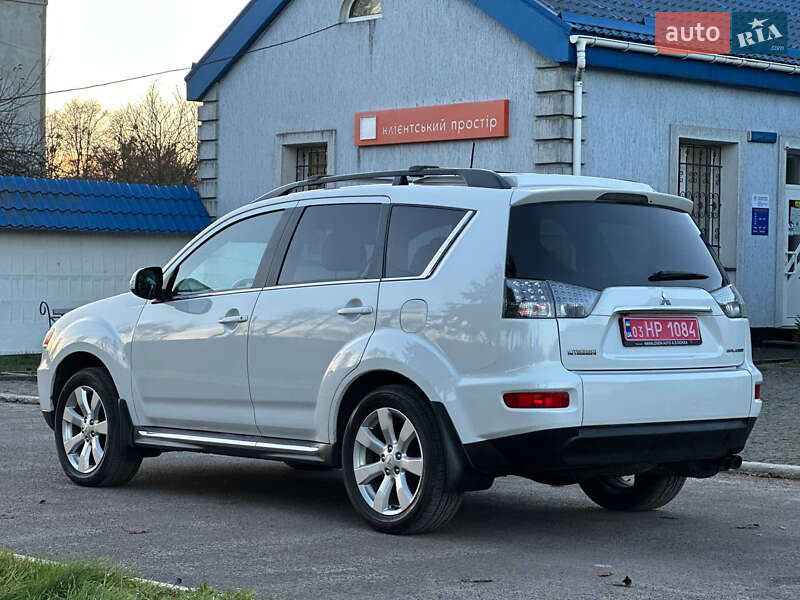 Внедорожник / Кроссовер Mitsubishi Outlander 2010 в Радивилове