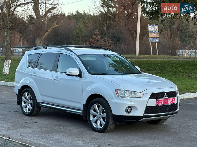 Внедорожник / Кроссовер Mitsubishi Outlander 2010 в Радивилове