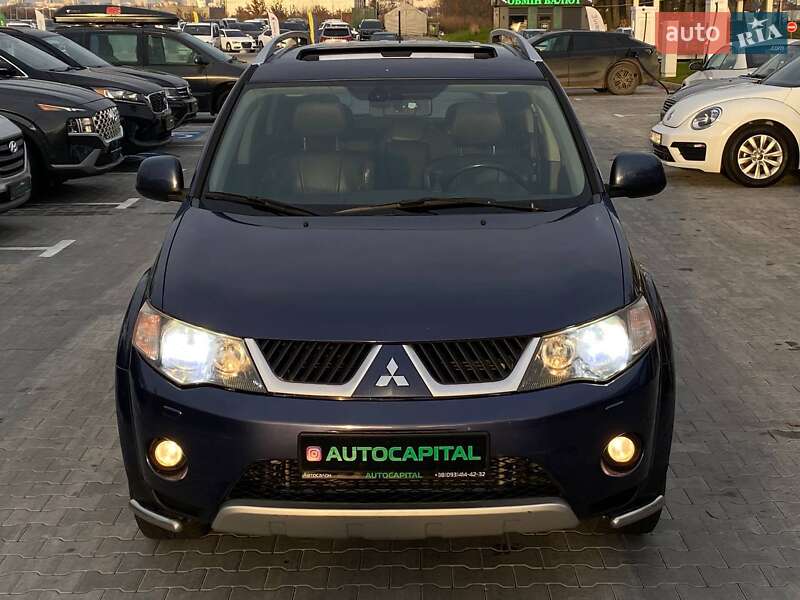 Внедорожник / Кроссовер Mitsubishi Outlander 2008 в Киеве