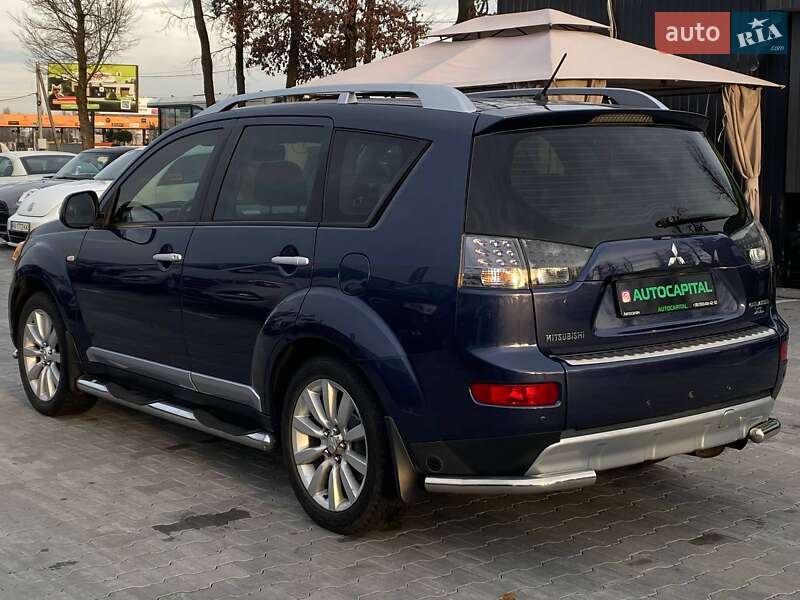Внедорожник / Кроссовер Mitsubishi Outlander 2008 в Киеве