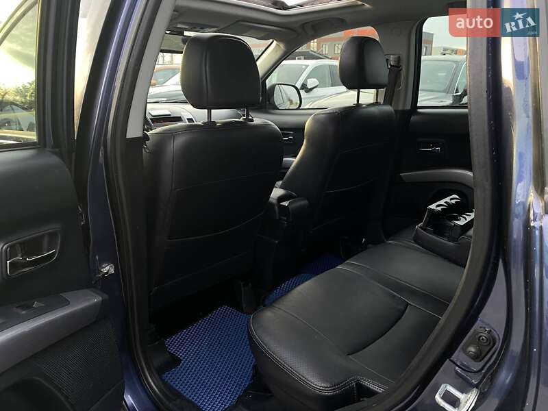 Внедорожник / Кроссовер Mitsubishi Outlander 2008 в Киеве