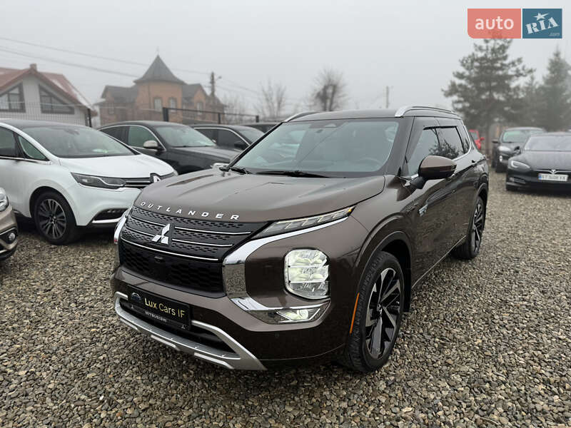 Внедорожник / Кроссовер Mitsubishi Outlander 2022 в Ивано-Франковске