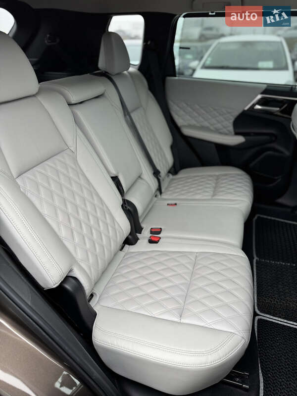 Внедорожник / Кроссовер Mitsubishi Outlander 2022 в Ивано-Франковске