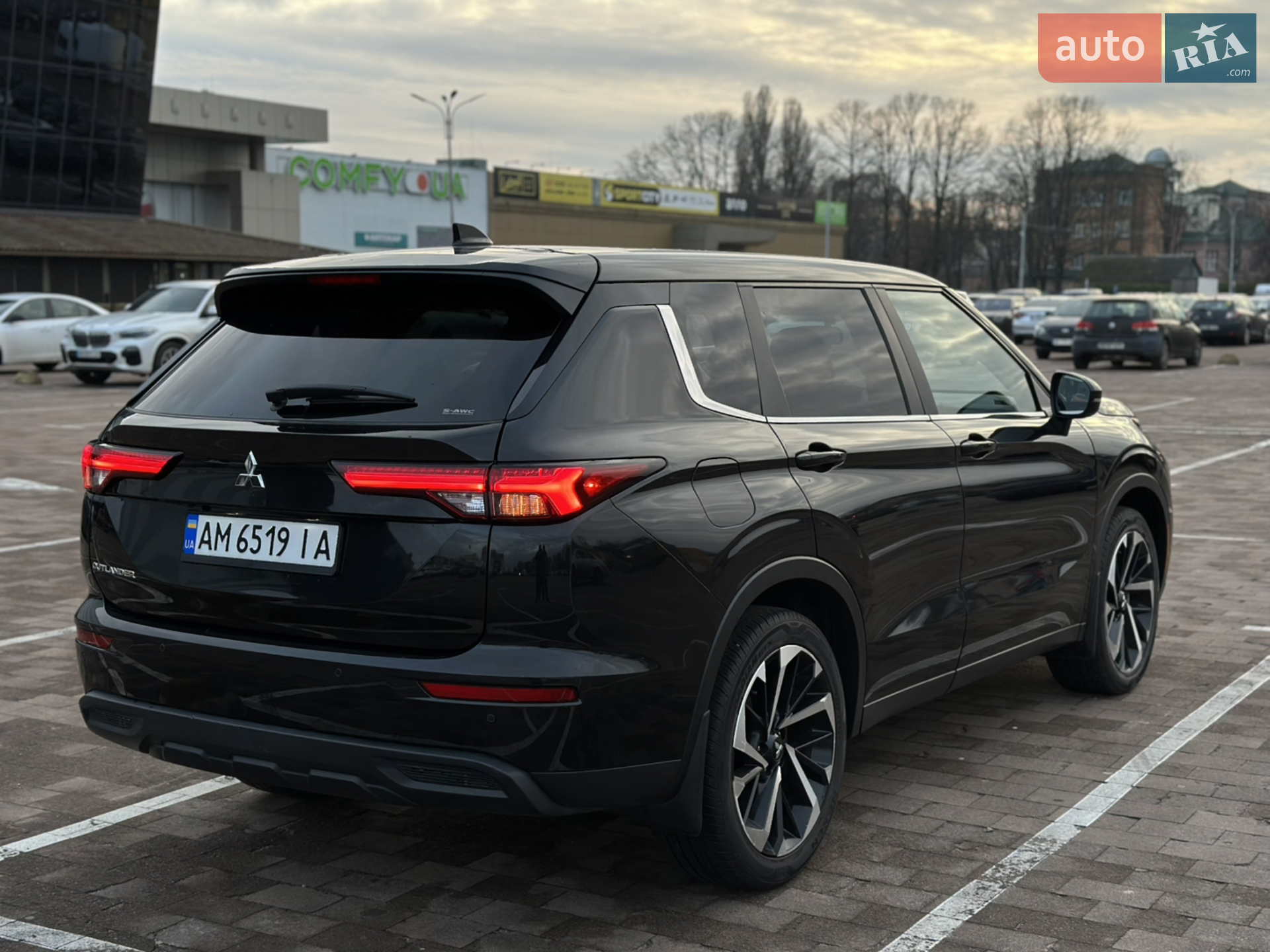 2022 Mitsubishi Outlander - мініатюра 7