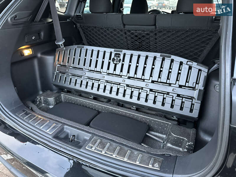 Внедорожник / Кроссовер Mitsubishi Outlander 2022 в Житомире