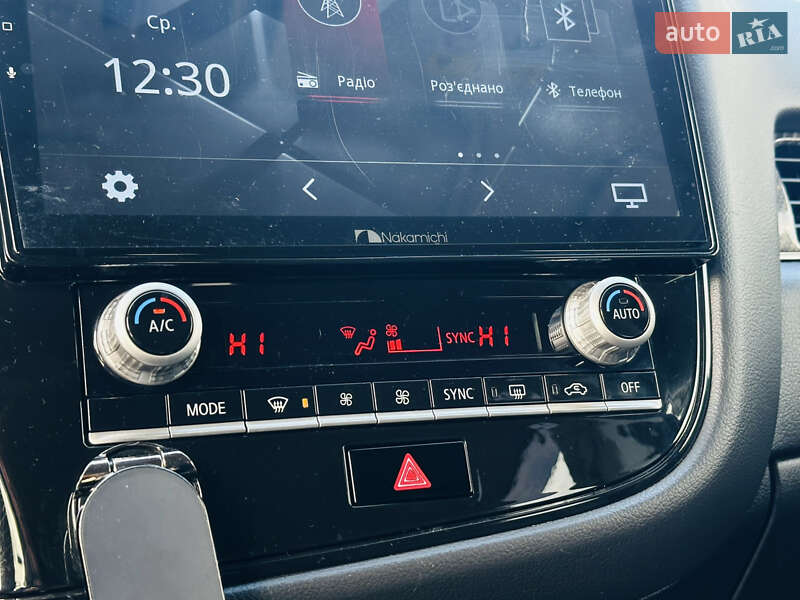 Внедорожник / Кроссовер Mitsubishi Outlander 2023 в Харькове