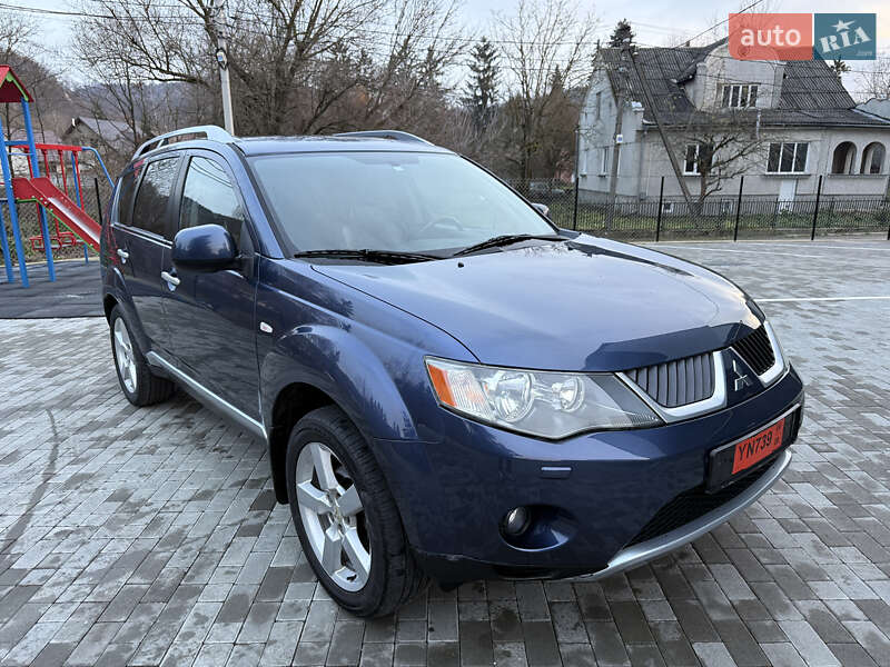 Позашляховик / Кросовер Mitsubishi Outlander 2007 в Кременці