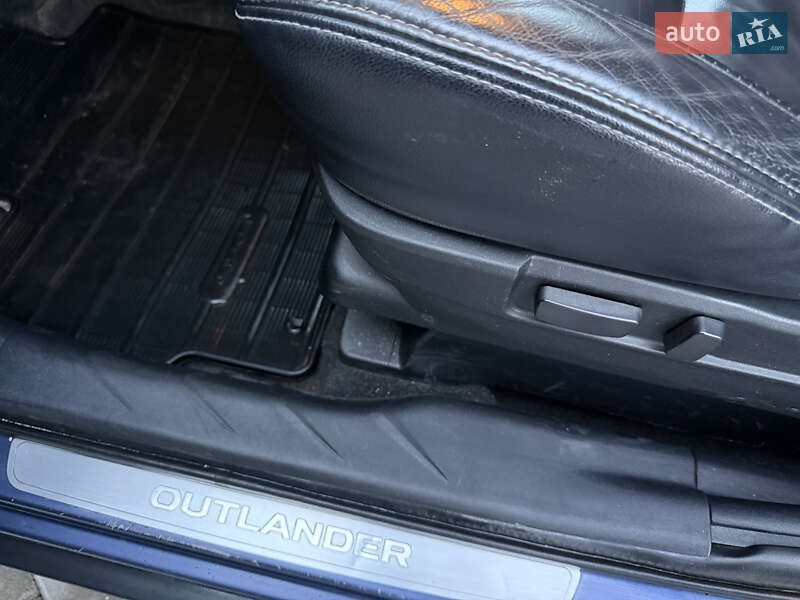 Позашляховик / Кросовер Mitsubishi Outlander 2007 в Кременці