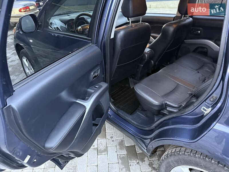 Позашляховик / Кросовер Mitsubishi Outlander 2007 в Кременці