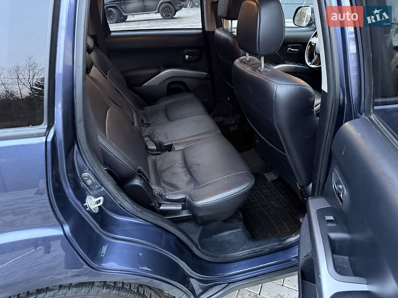 Позашляховик / Кросовер Mitsubishi Outlander 2007 в Кременці