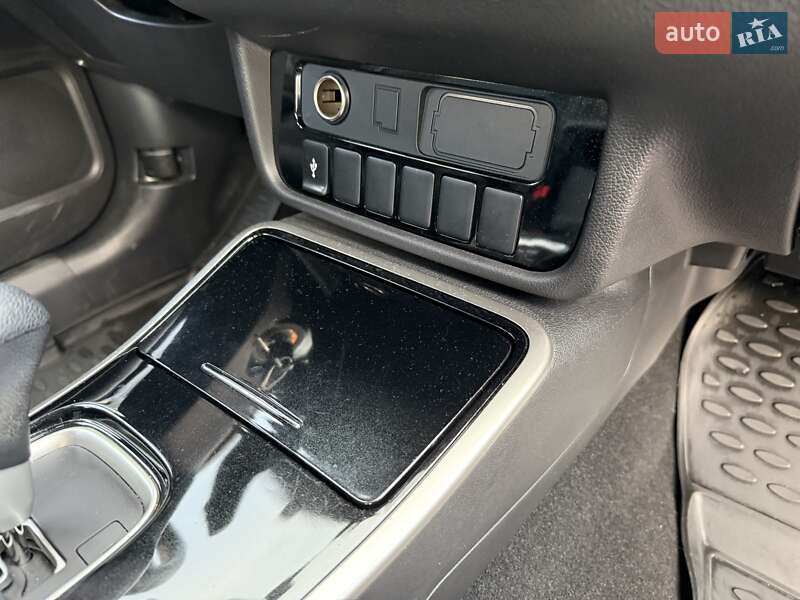 Позашляховик / Кросовер Mitsubishi Outlander 2019 в Одесі фото 26 Позашляховик / Кросовер Mitsubishi Outlander 2019 в Одесі