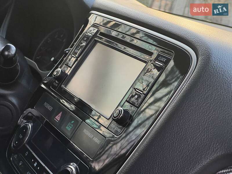 Внедорожник / Кроссовер Mitsubishi Outlander 2016 в Ахтырке фото 41 Внедорожник / Кроссовер Mitsubishi Outlander 2016 в Ахтырке