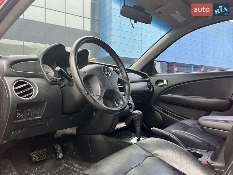 Позашляховик / Кросовер Mitsubishi Outlander 2007 в Києві фото 14 Позашляховик / Кросовер Mitsubishi Outlander 2007 в Києві