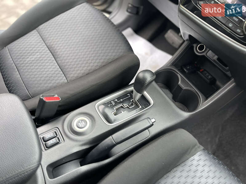 Позашляховик / Кросовер Mitsubishi Outlander 2013 в Луцьку