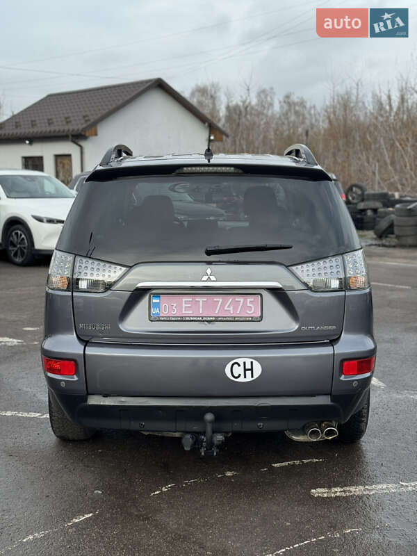 Позашляховик / Кросовер Mitsubishi Outlander 2011 в Дубні