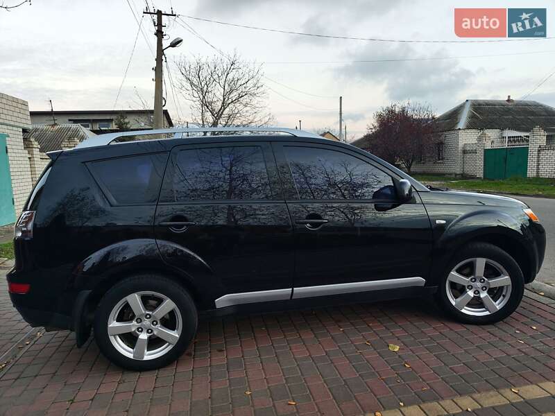 Позашляховик / Кросовер Mitsubishi Outlander 2008 в Миколаєві