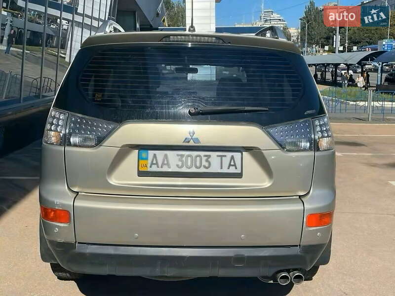 Позашляховик / Кросовер Mitsubishi Outlander 2007 в Києві фото 4 Позашляховик / Кросовер Mitsubishi Outlander 2007 в Києві