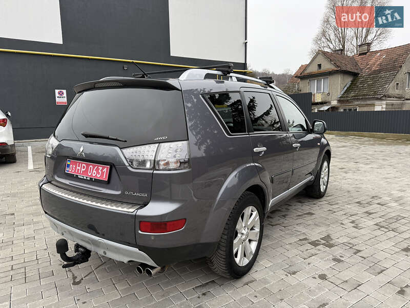 Внедорожник / Кроссовер Mitsubishi Outlander 2008 в Кременце