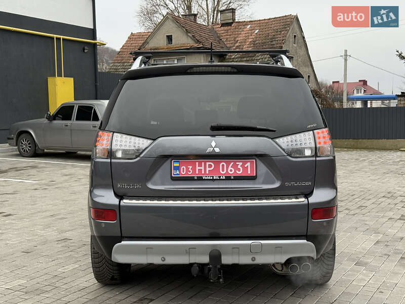Внедорожник / Кроссовер Mitsubishi Outlander 2008 в Кременце