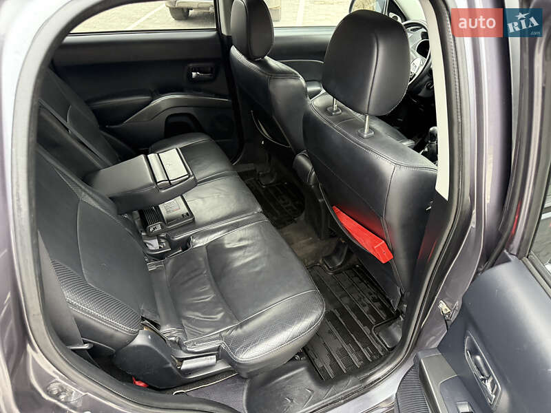 Внедорожник / Кроссовер Mitsubishi Outlander 2008 в Кременце