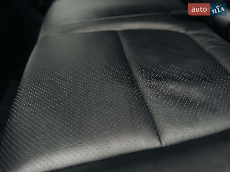 Позашляховик / Кросовер Mitsubishi Outlander 2015 в Дрогобичі