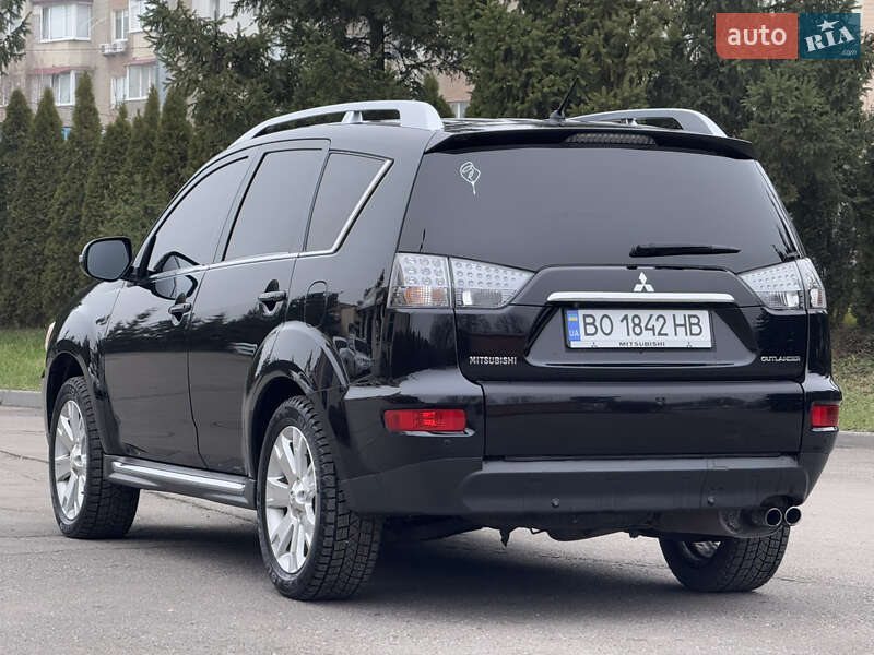Позашляховик / Кросовер Mitsubishi Outlander 2010 в Тернополі