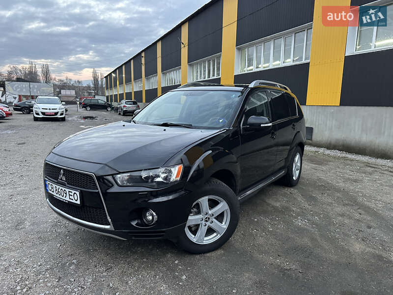 Позашляховик / Кросовер Mitsubishi Outlander 2009 в Ніжині