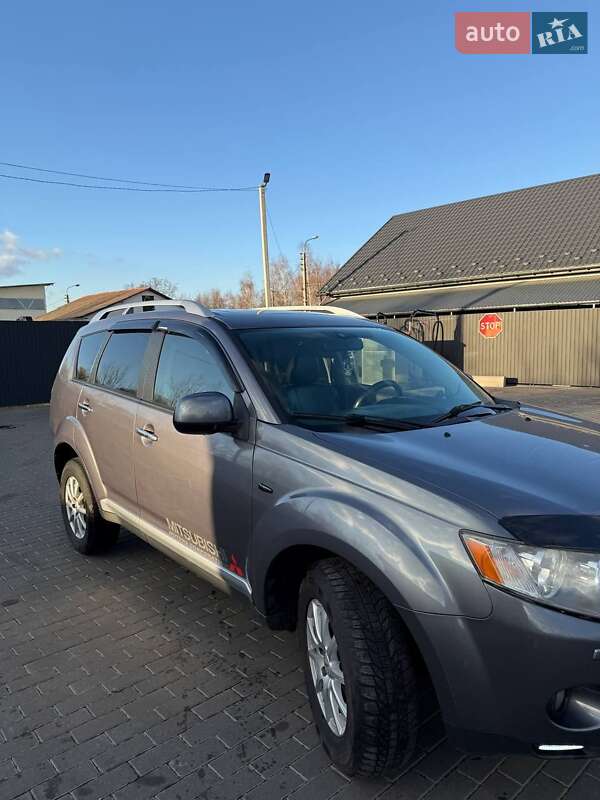 Позашляховик / Кросовер Mitsubishi Outlander 2008 в Березані