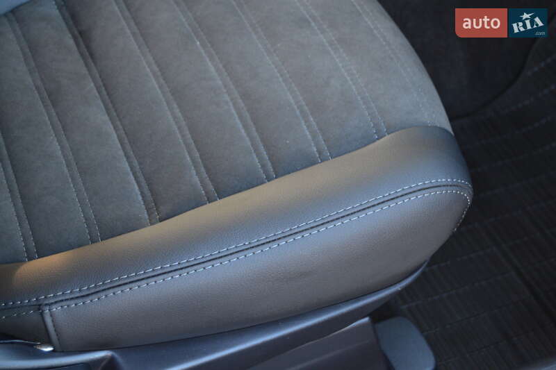 Внедорожник / Кроссовер Mitsubishi Outlander 2013 в Дрогобыче