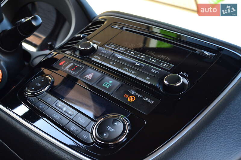 Внедорожник / Кроссовер Mitsubishi Outlander 2013 в Дрогобыче