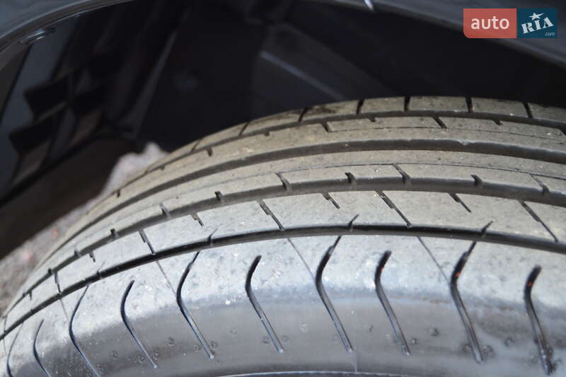 Внедорожник / Кроссовер Mitsubishi Outlander 2013 в Дрогобыче