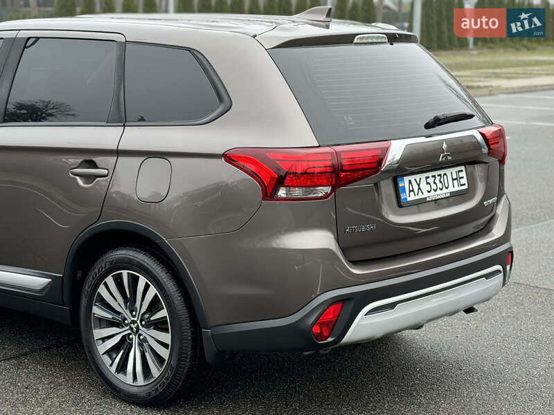 Позашляховик / Кросовер Mitsubishi Outlander 2018 в Харкові фото 30 Позашляховик / Кросовер Mitsubishi Outlander 2018 в Харкові